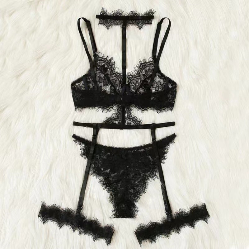 Ensemble Dentelle Frangée à Choker, Silhouette Complète
