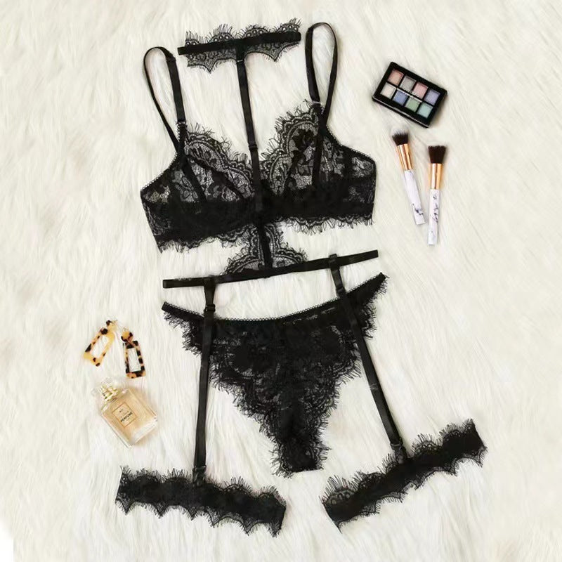 Ensemble Dentelle Frangée à Choker, Silhouette Complète